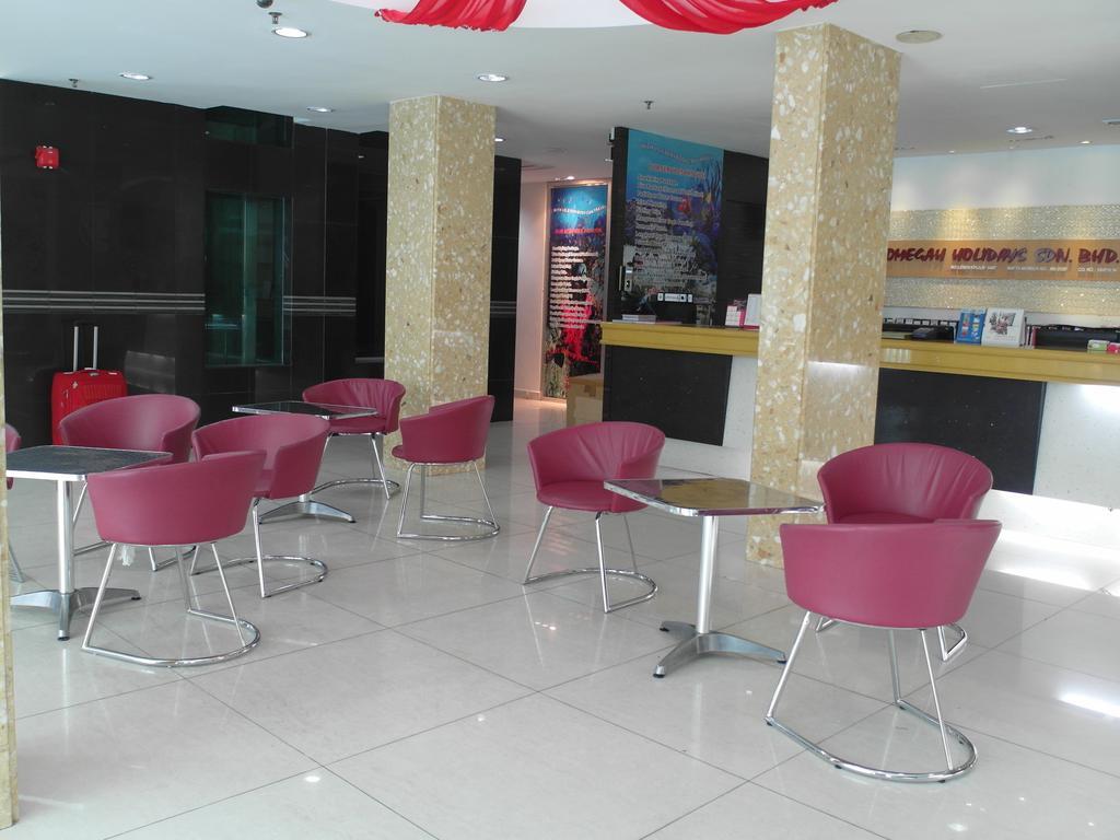 קואה Bahagia Hotel Langkawi מראה חיצוני תמונה